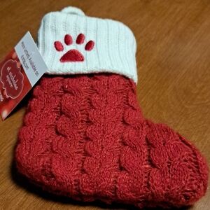 Kohl's Red and White Knit Stocking